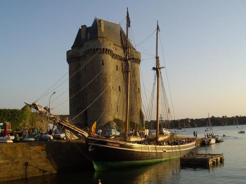 Le Repaire Du Corsaire Apartment Saint-Malo Ruang foto